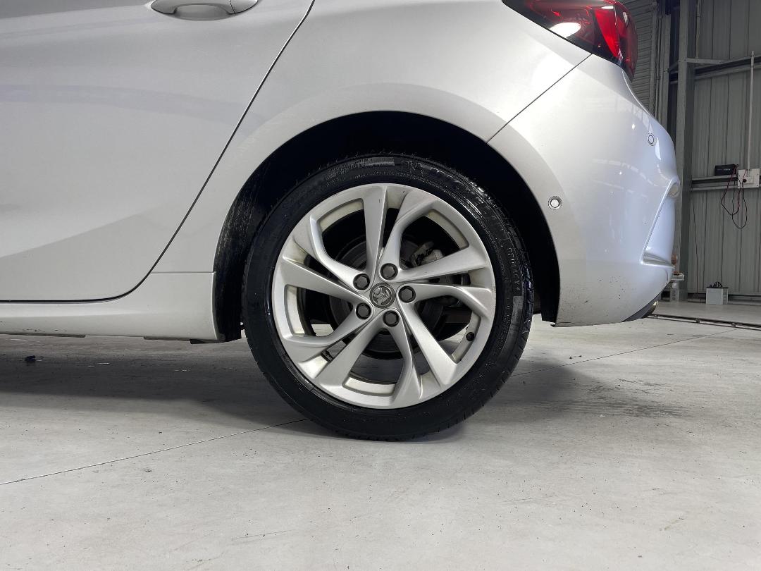 Photo '11' of Holden Astra Photo '11' of Holden Astra