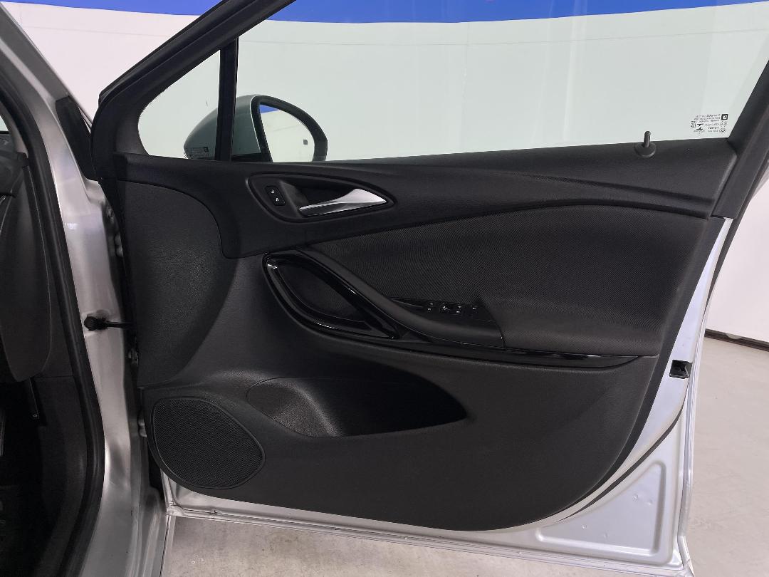 Photo '15' of Holden Astra Photo '15' of Holden Astra