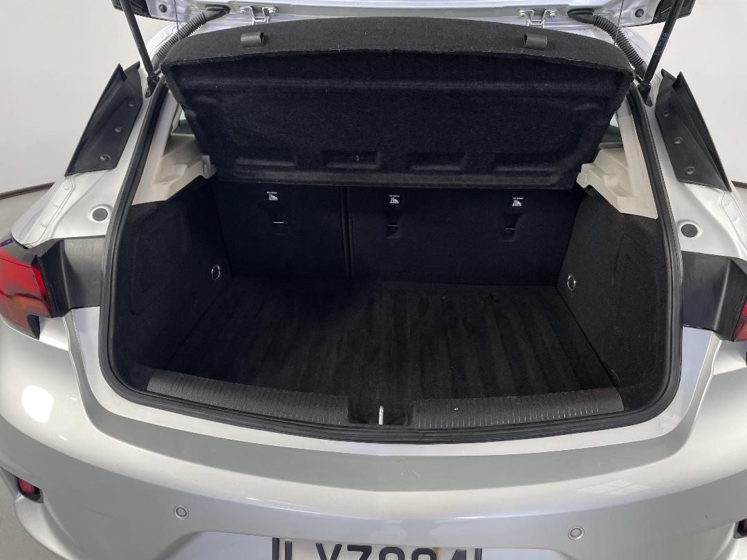 Photo '14' of Holden Astra Photo '14' of Holden Astra