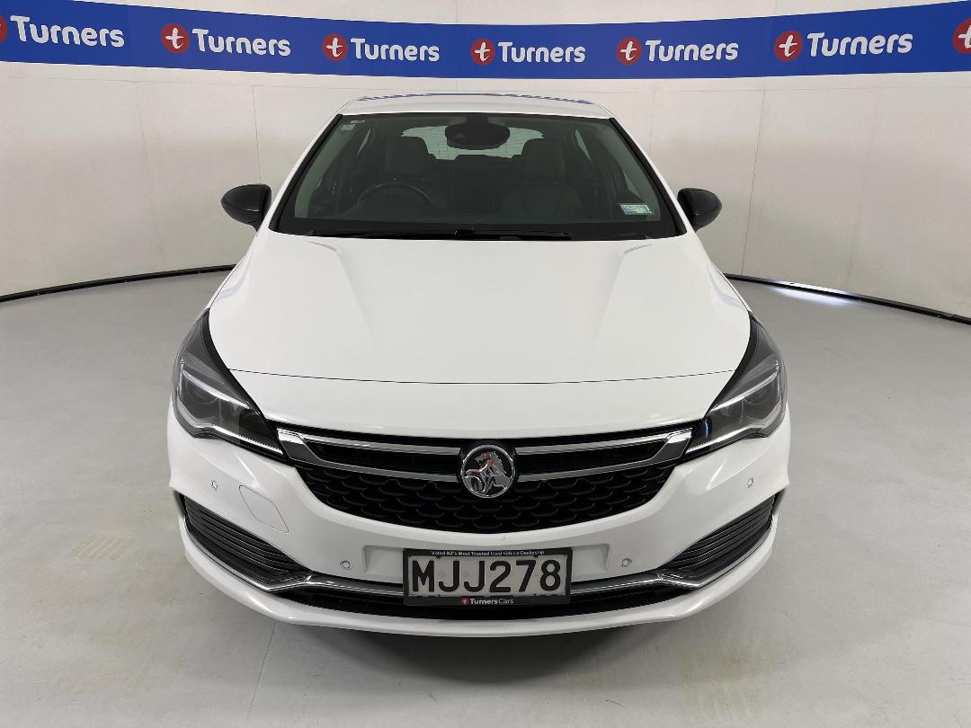 Photo '2' of Holden Astra Photo '2' of Holden Astra