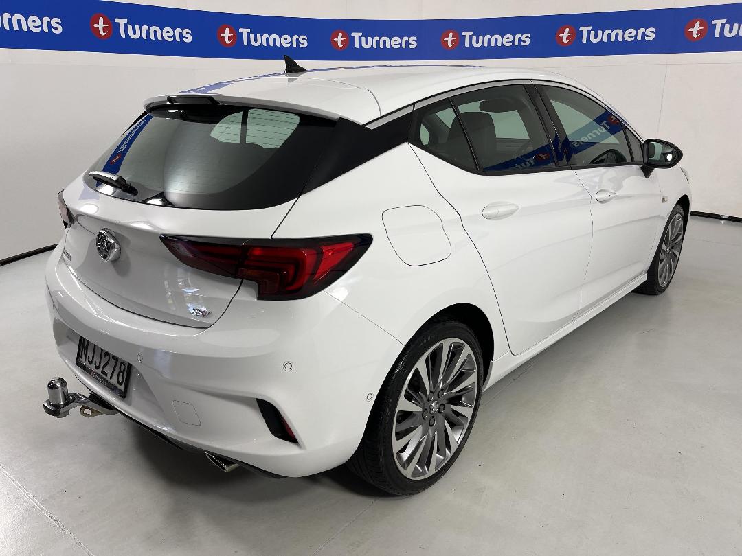 Photo '7' of Holden Astra Photo '7' of Holden Astra