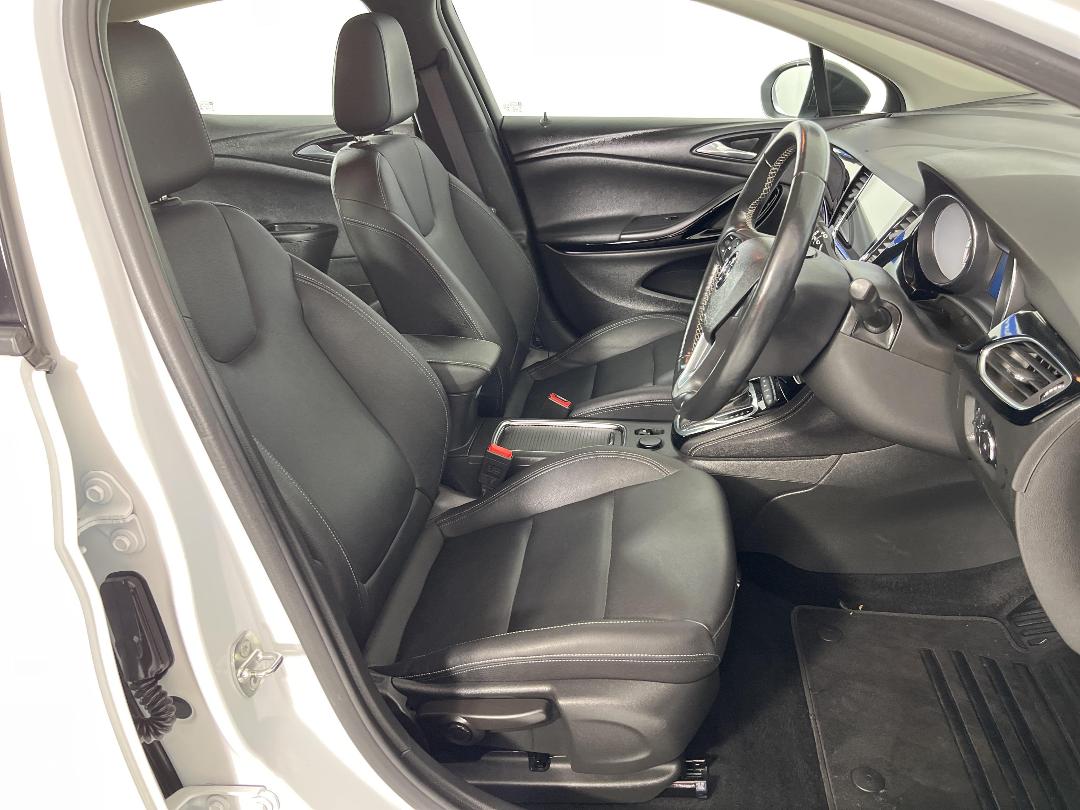 Photo '16' of Holden Astra Photo '16' of Holden Astra