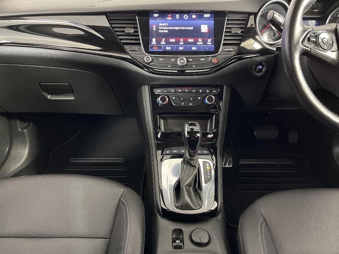 Photo '18' of Holden Astra Photo '18' of Holden Astra