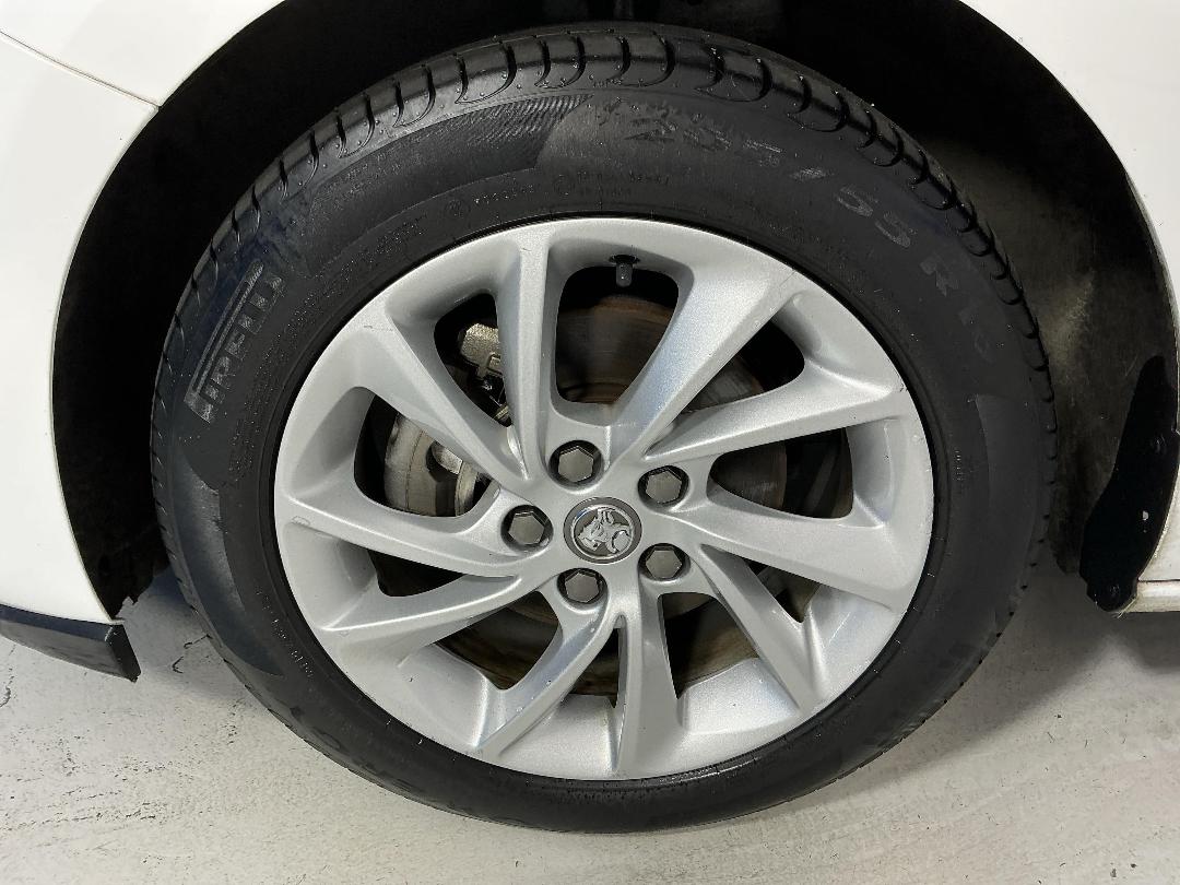 Photo '10' of Holden Astra