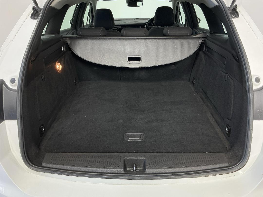 Photo '14' of Holden Astra