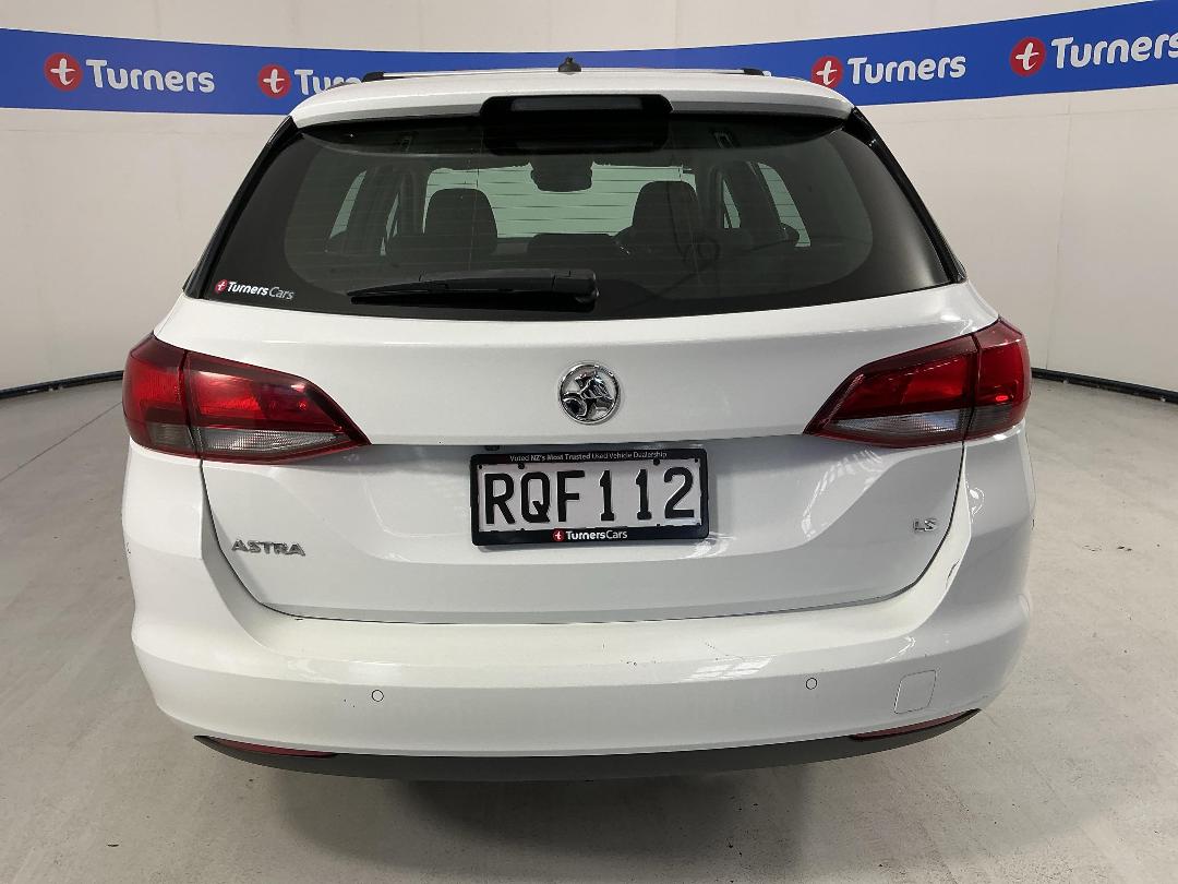 Photo '6' of Holden Astra