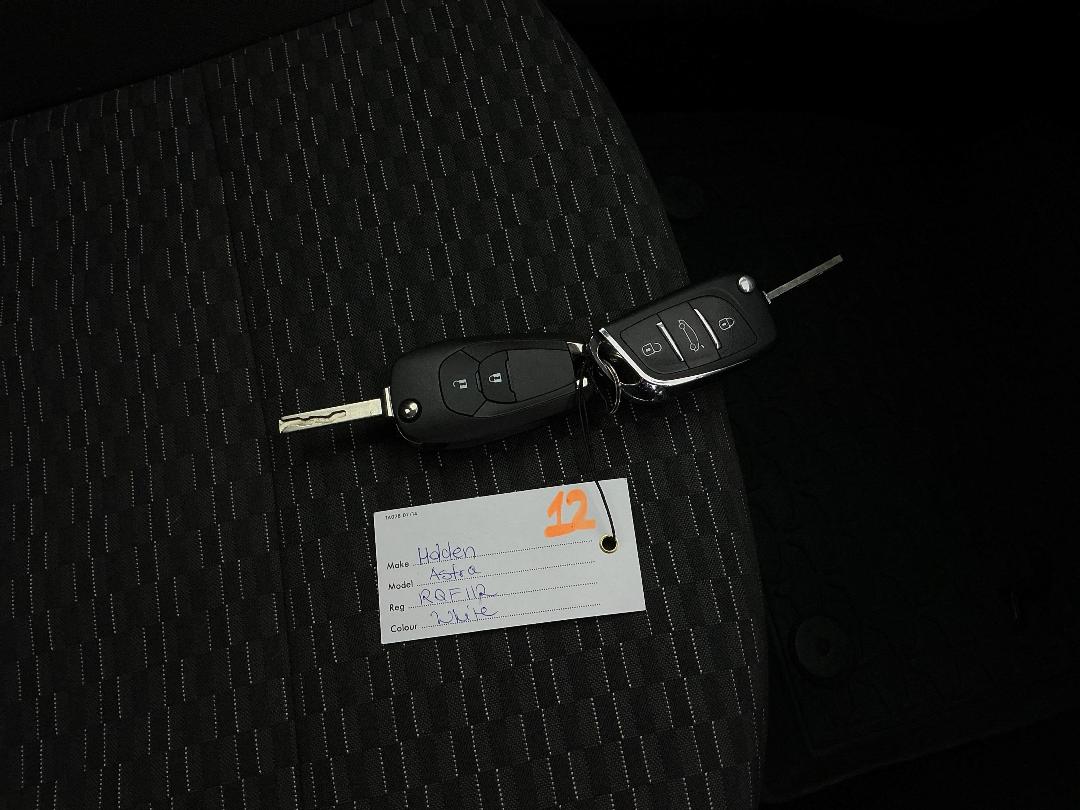 Photo '22' of Holden Astra