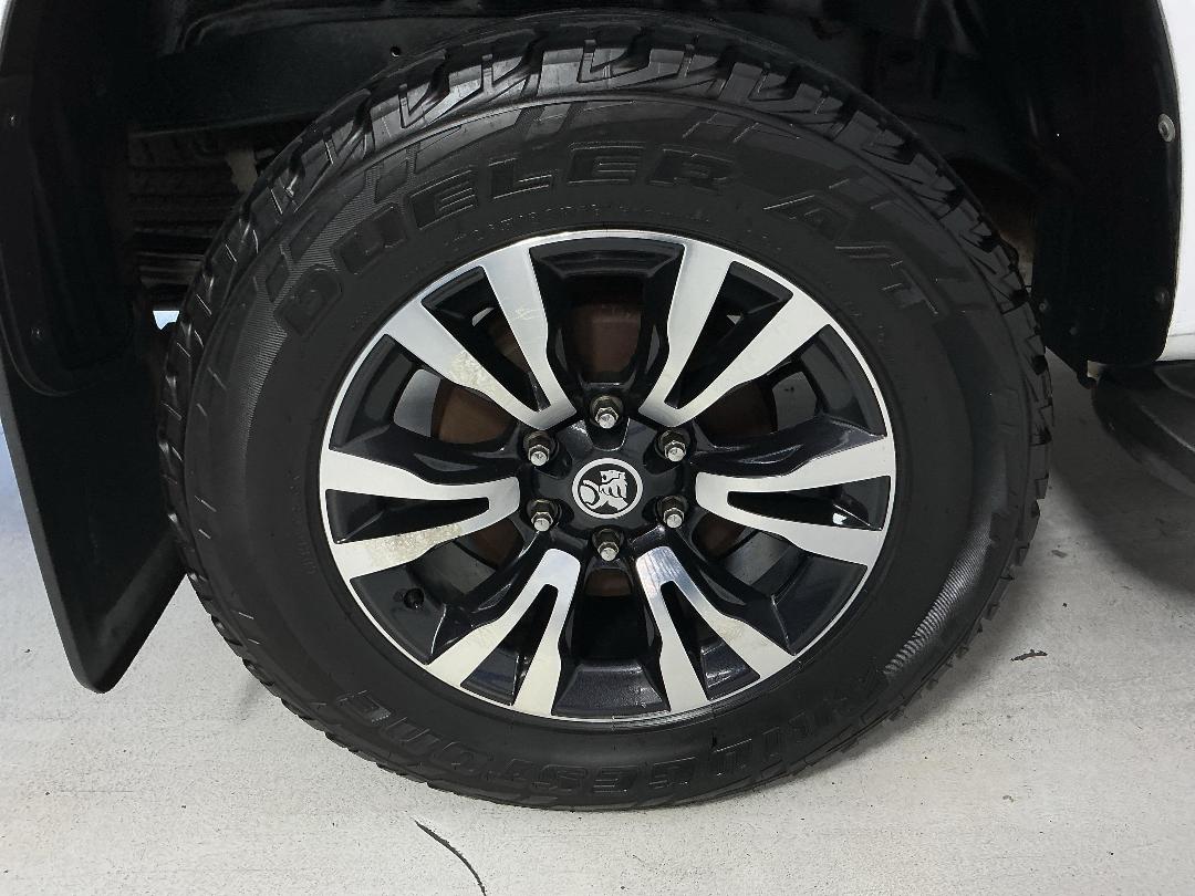 Photo '12' of Holden Colorado