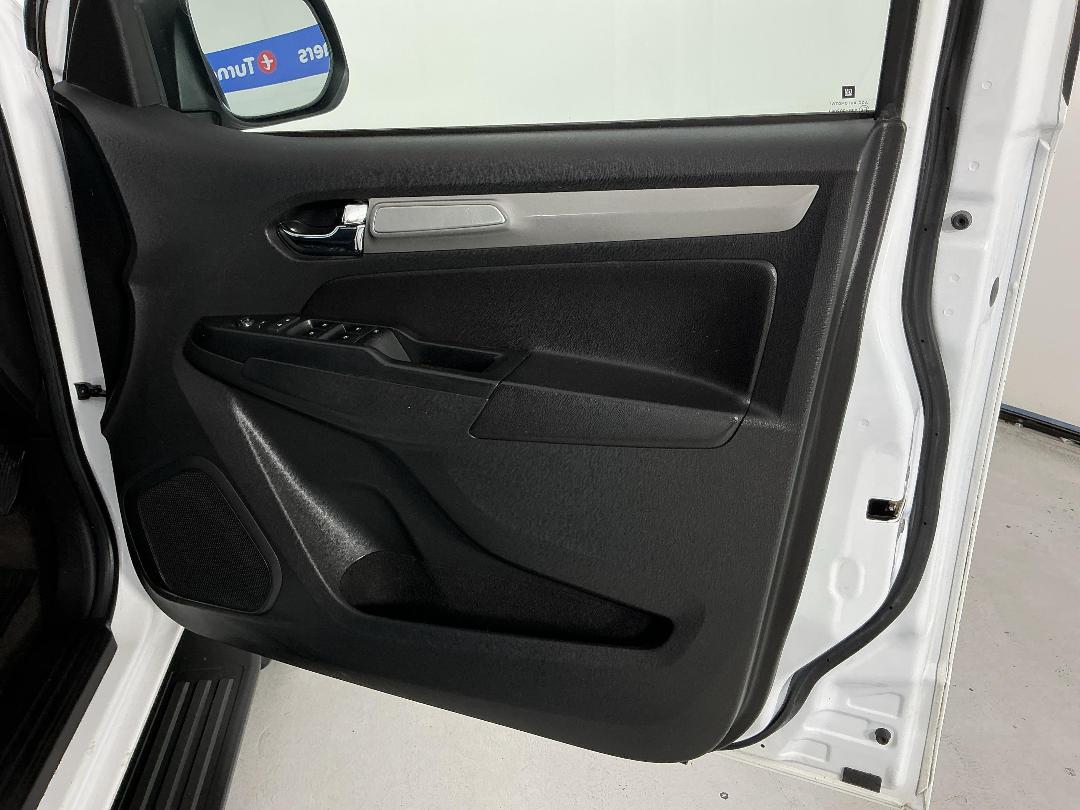 Photo '15' of Holden Colorado