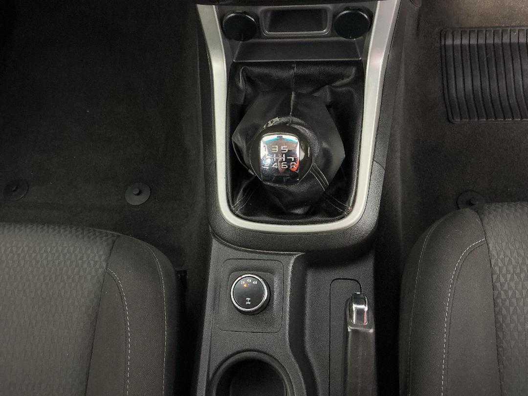 Photo '23' of Holden Colorado