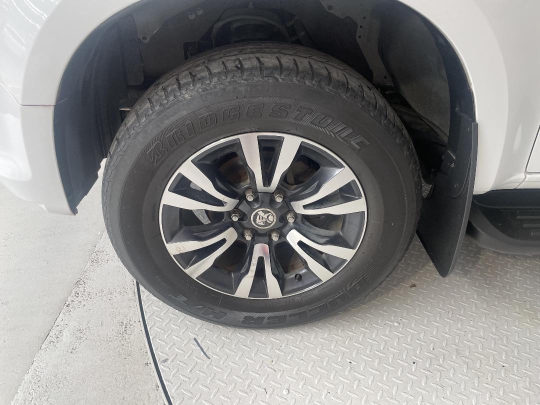 Photo '10' of Holden Colorado