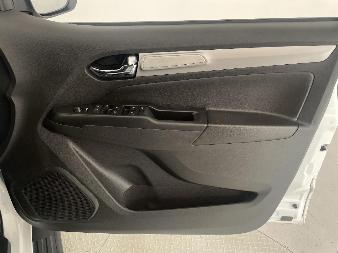 Photo '15' of Holden Colorado