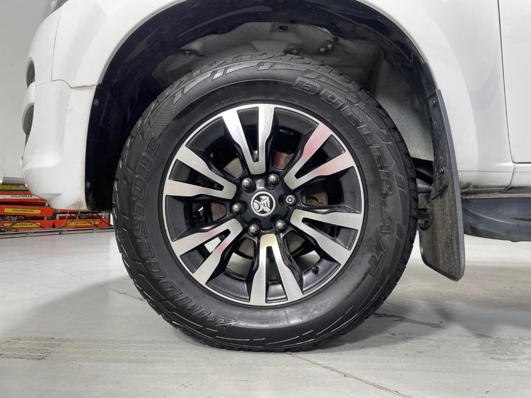 Photo '10' of Holden Colorado