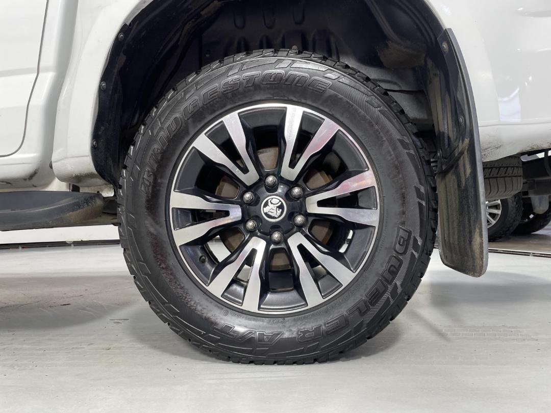 Photo '11' of Holden Colorado