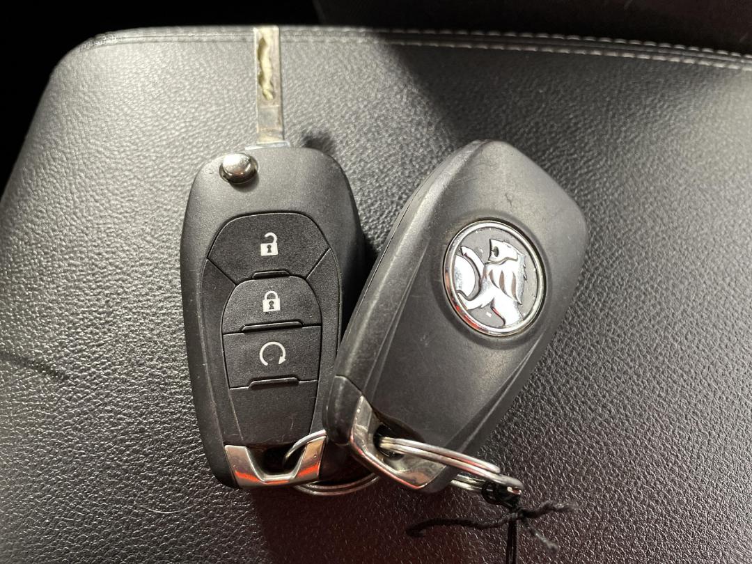 Photo '22' of Holden Colorado