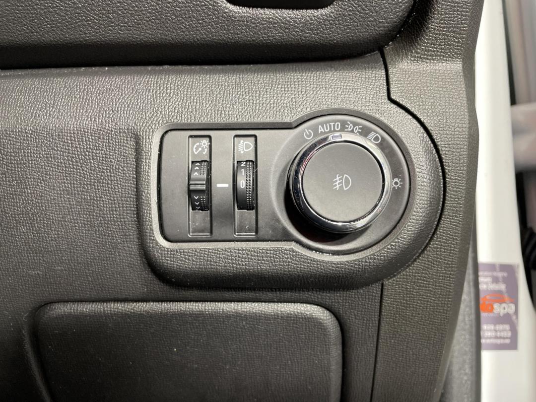 Photo '32' of Holden Colorado