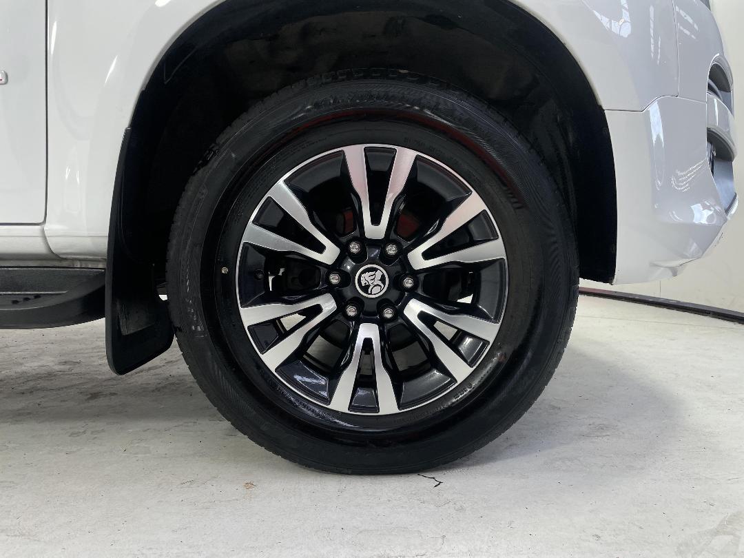 Photo '9' of Holden Colorado