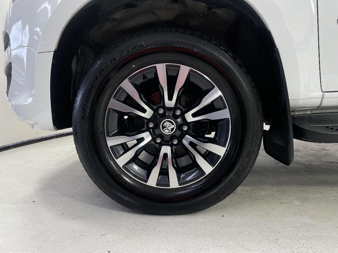 Photo '10' of Holden Colorado