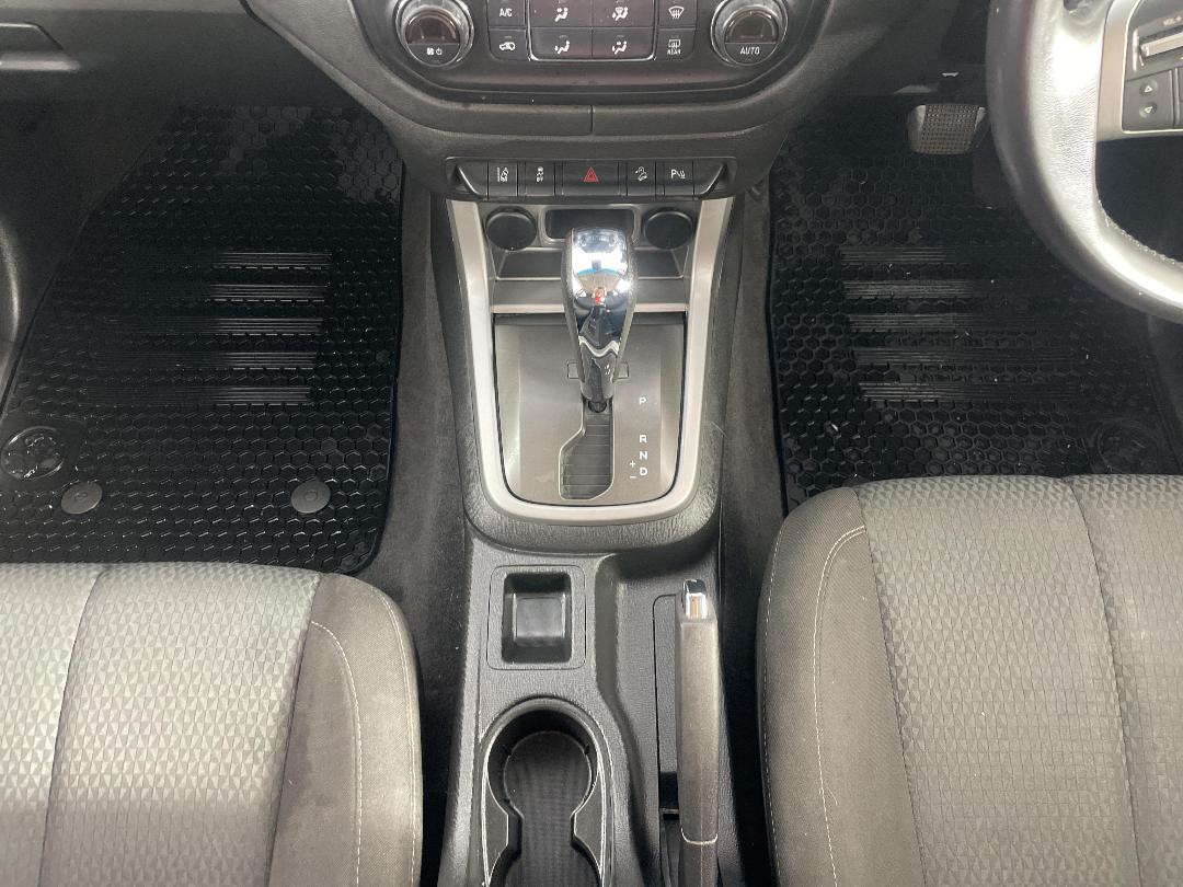 Photo '18' of Holden Colorado