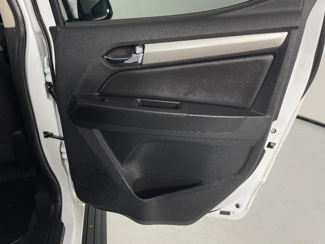 Photo '19' of Holden Colorado