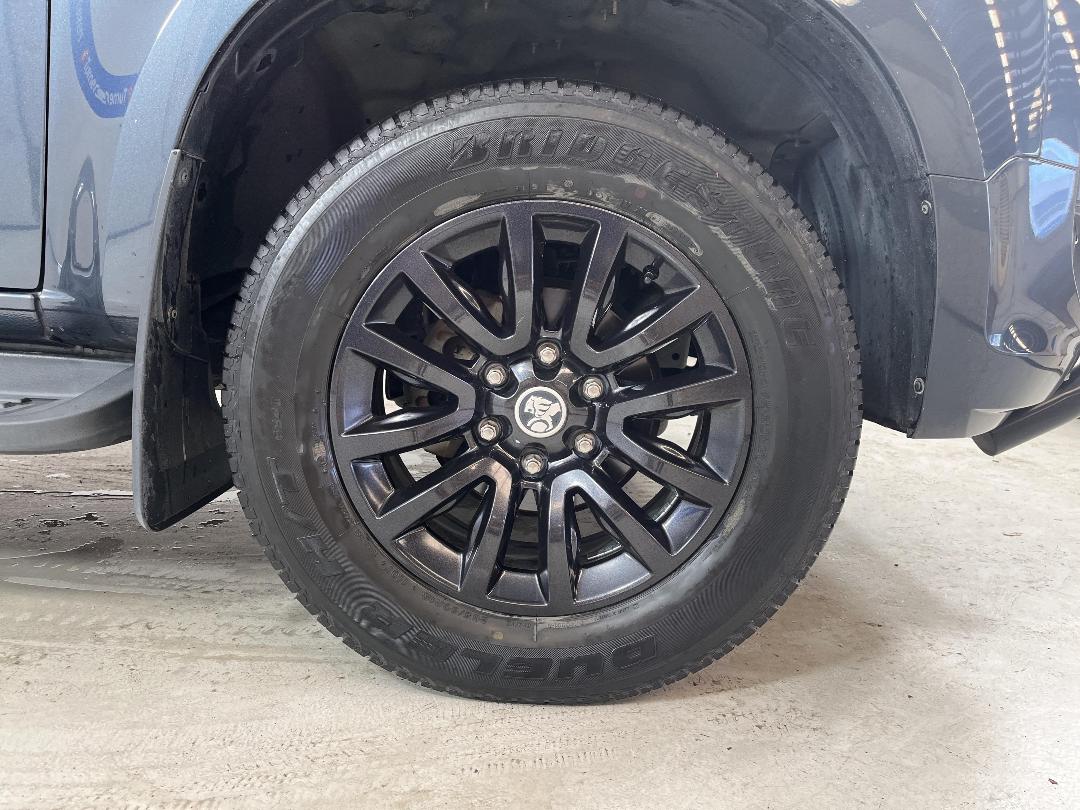 Photo '9' of Holden Colorado