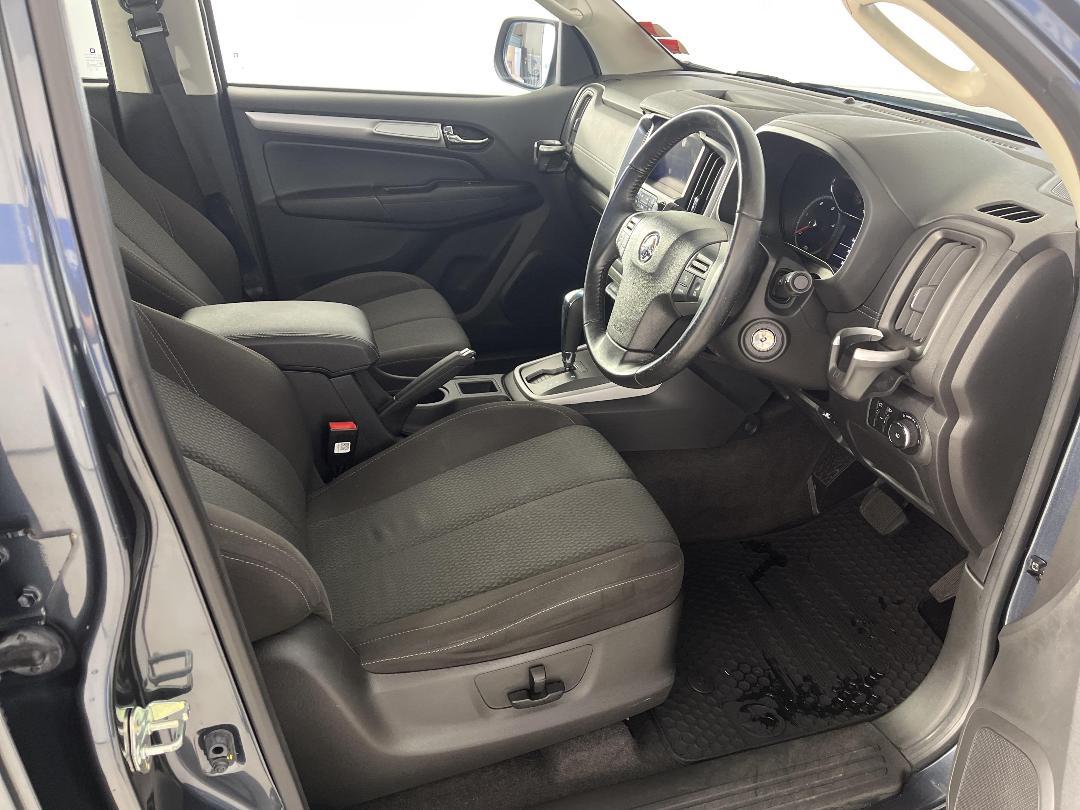 Photo '16' of Holden Colorado