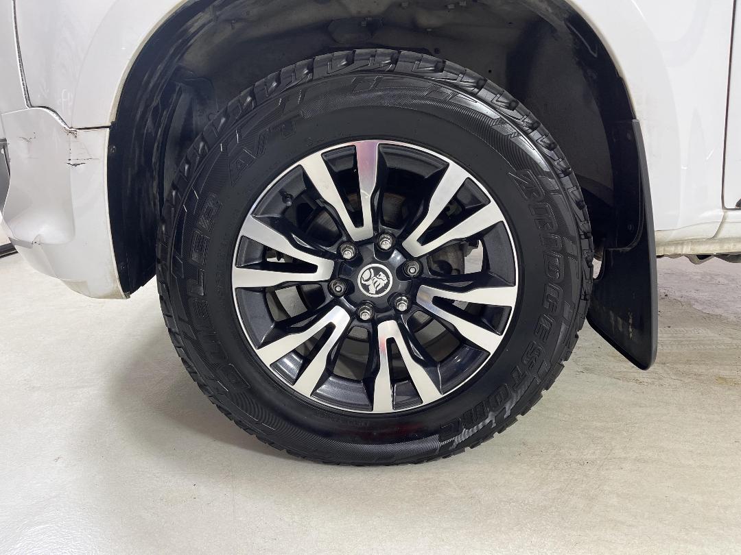 Photo '10' of Holden Colorado