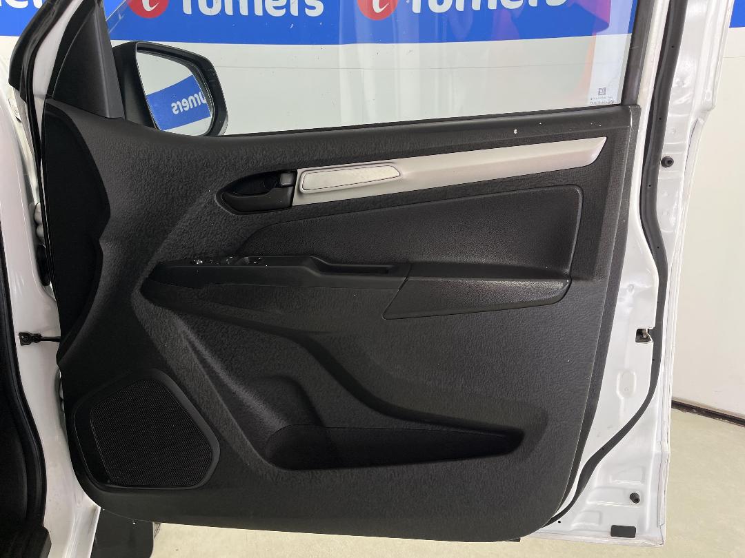 Photo '15' of Holden Colorado