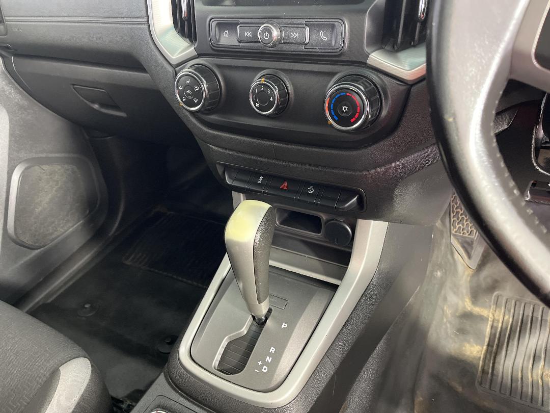 Photo '18' of Holden Colorado