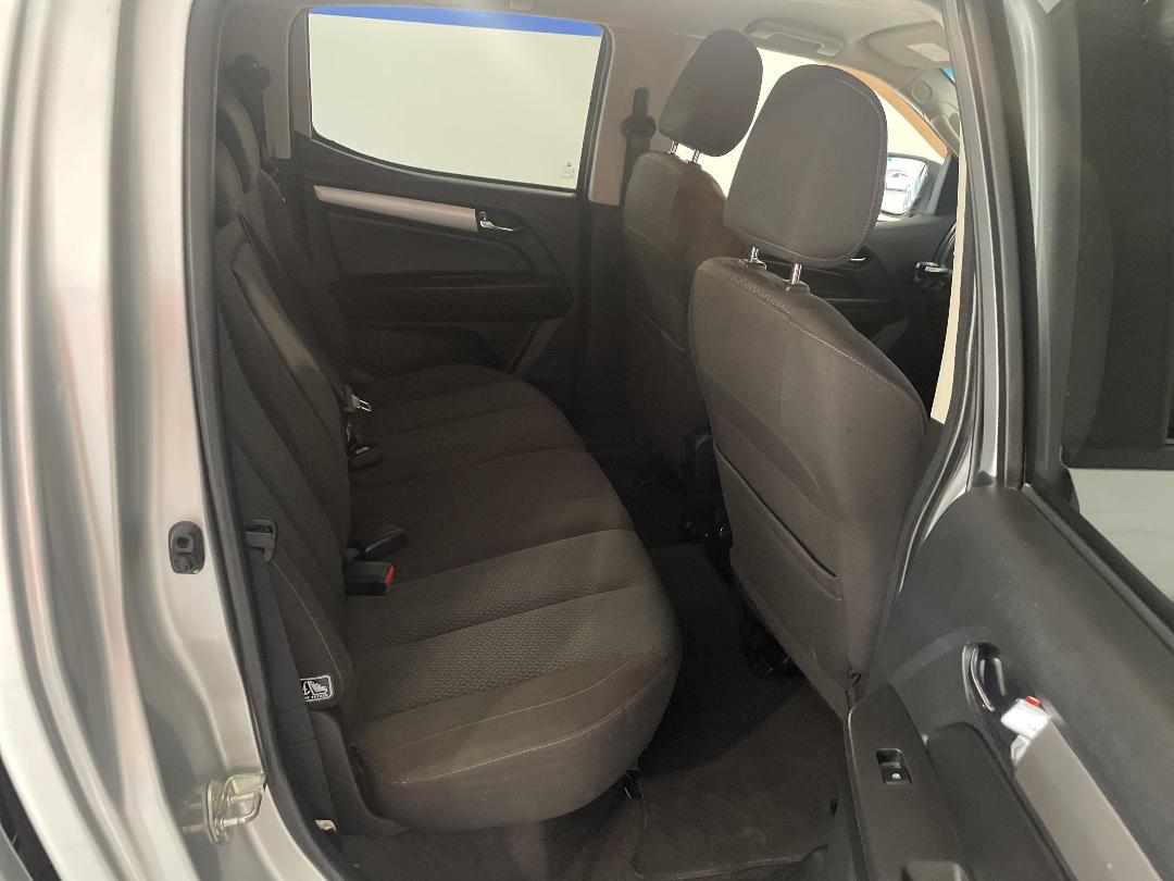 Photo '20' of Holden Colorado