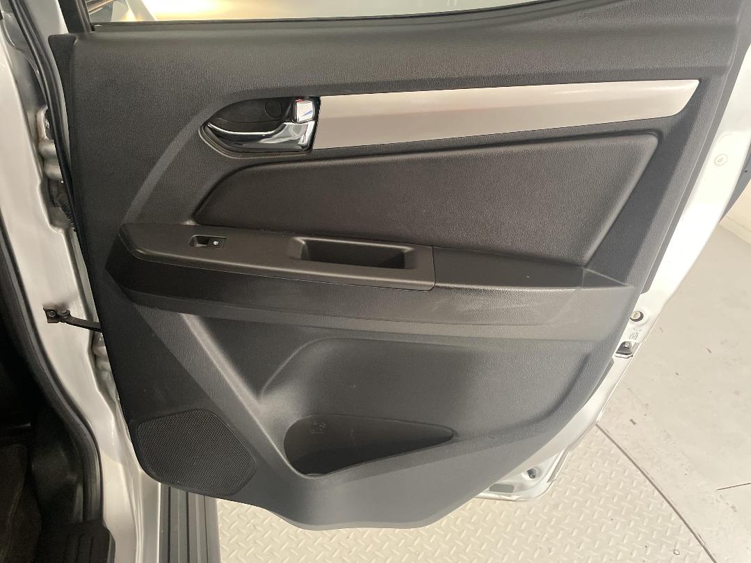 Photo '19' of Holden Colorado