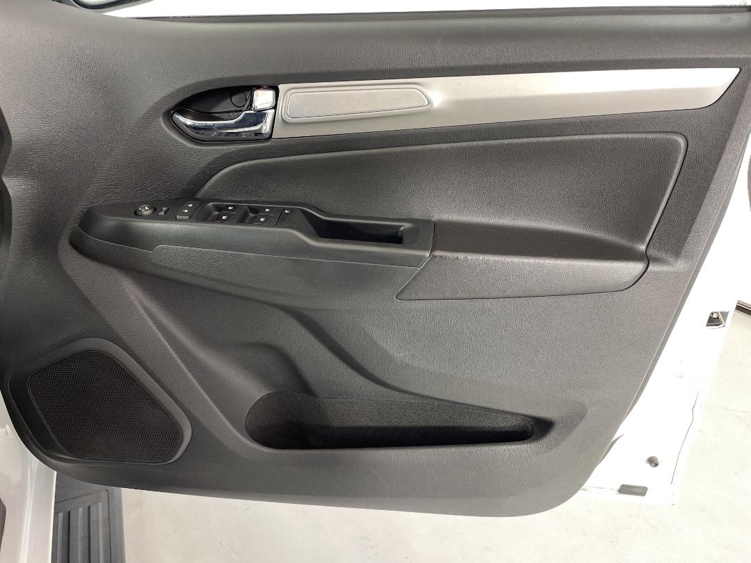 Photo '15' of Holden Colorado