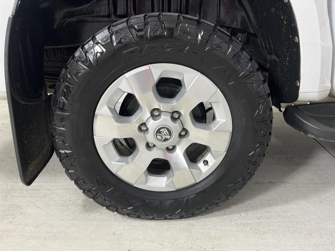 Photo '12' of Holden Colorado