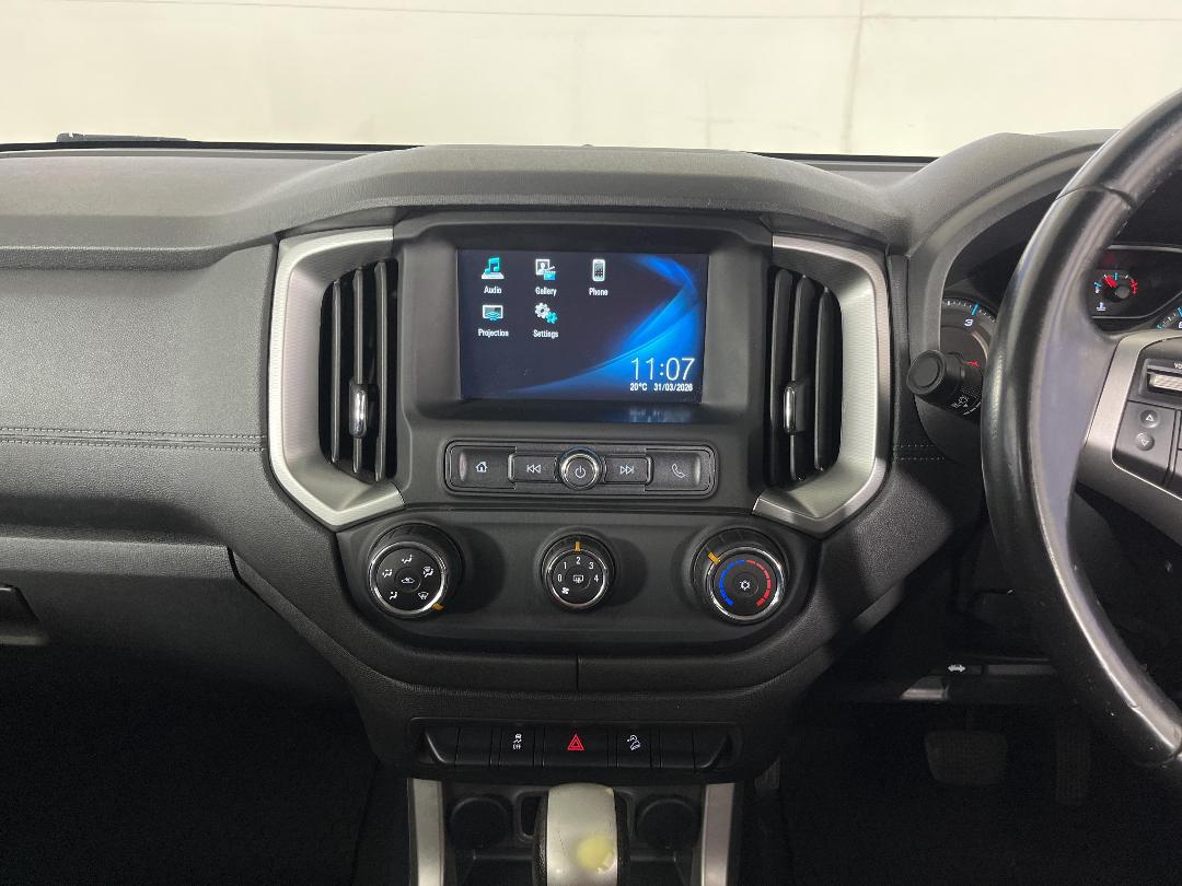 Photo '18' of Holden Colorado