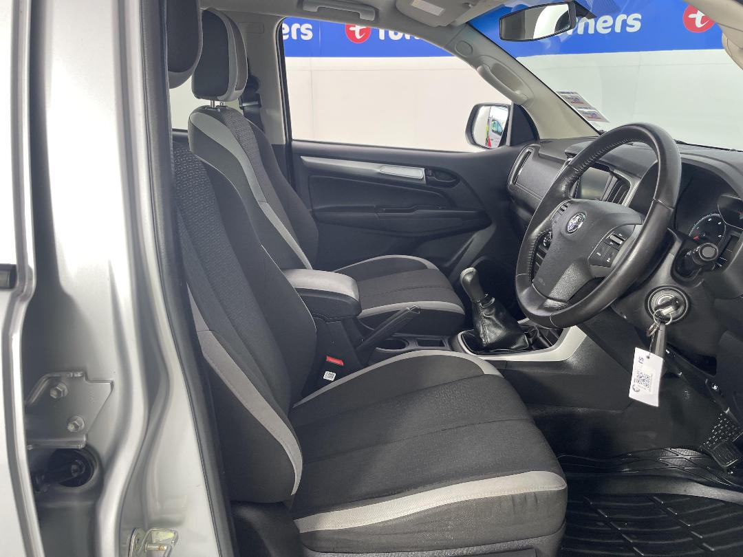 Photo '16' of Holden Colorado