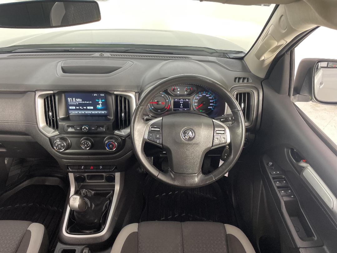 Photo '17' of Holden Colorado