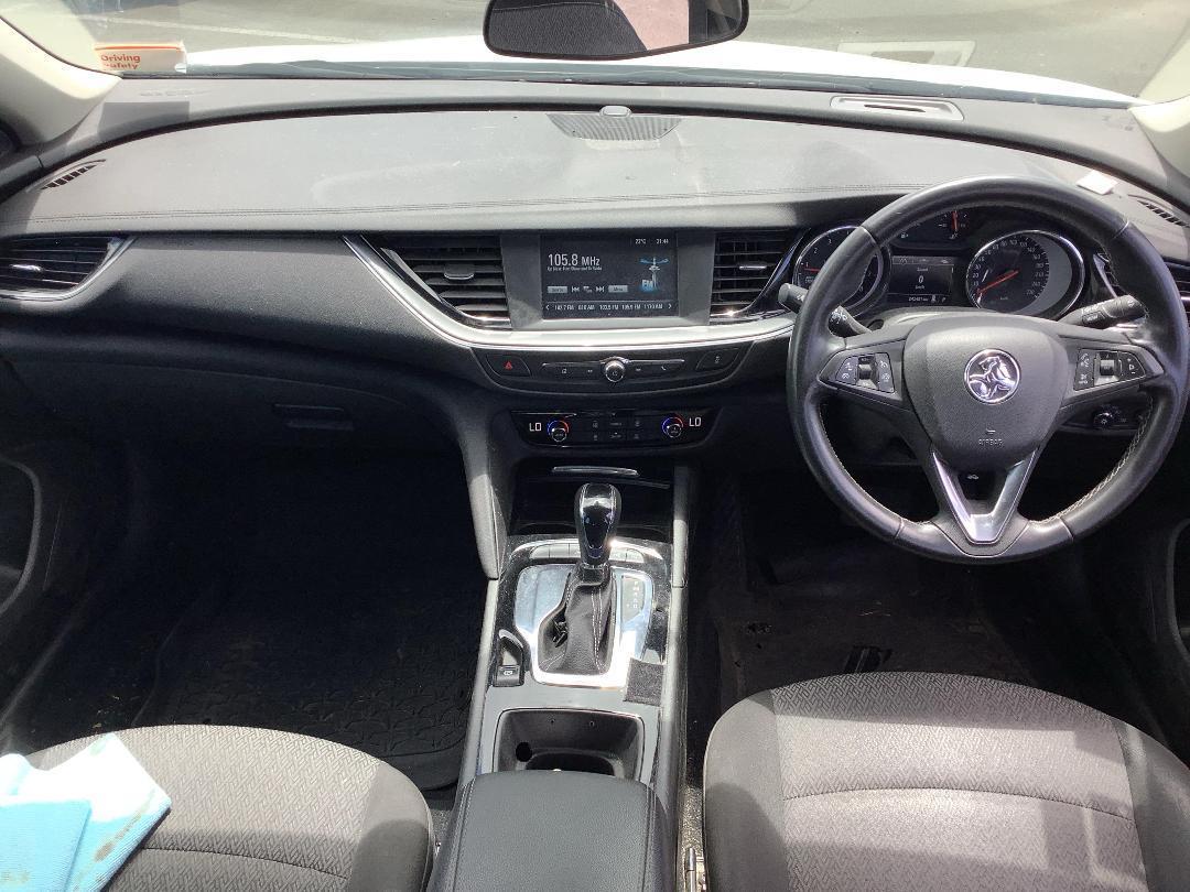 Photo '19' of Holden Commodore LT