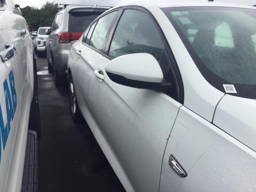 Photo '11' of Holden Commodore LT