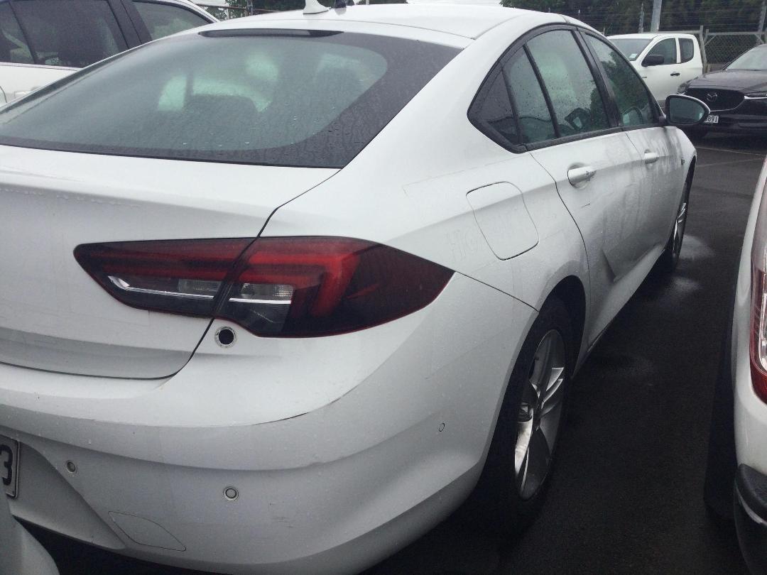 Photo '12' of Holden Commodore LT