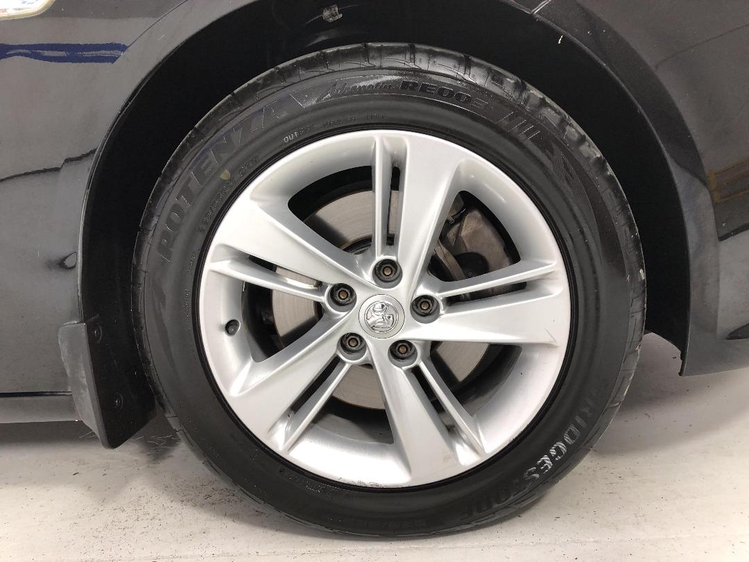 Photo '9' of Holden Commodore