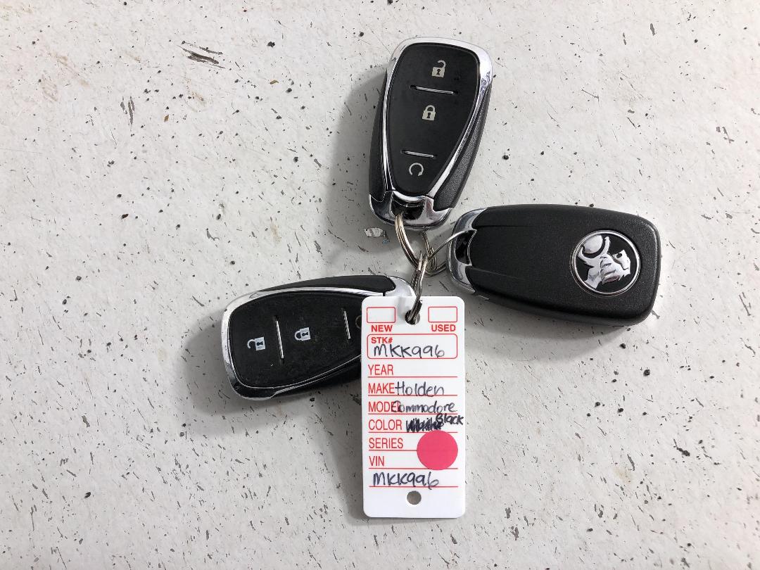 Photo '22' of Holden Commodore