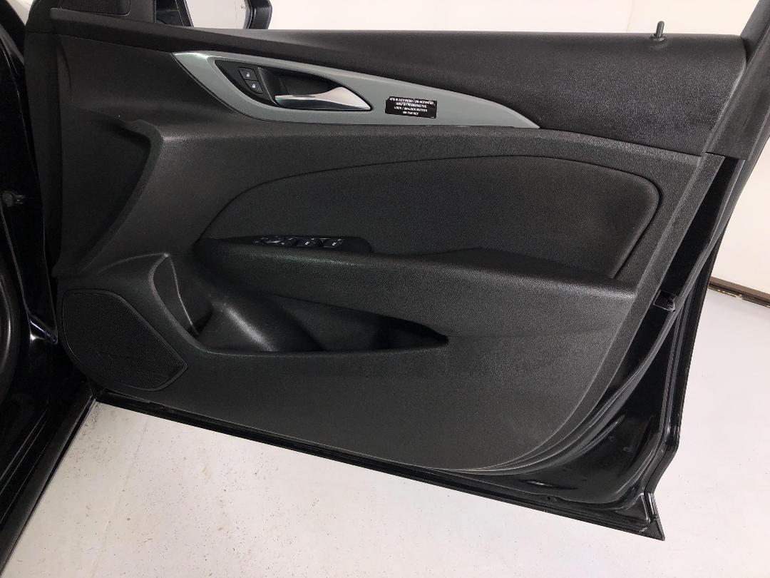 Photo '15' of Holden Commodore