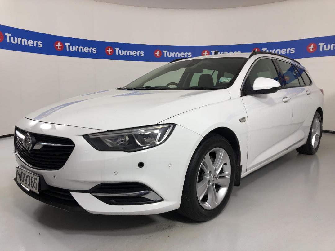 Photo '4' of Holden Commodore Photo '4' of Holden Commodore