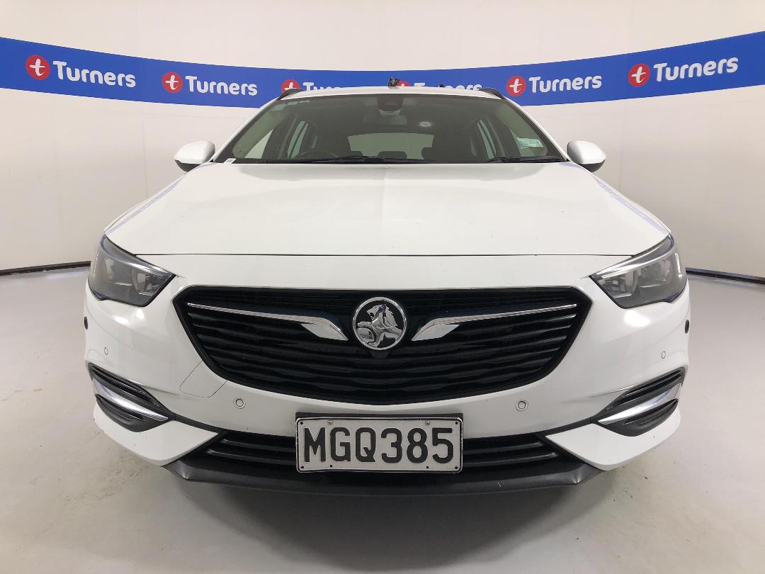 Photo '2' of Holden Commodore Photo '2' of Holden Commodore