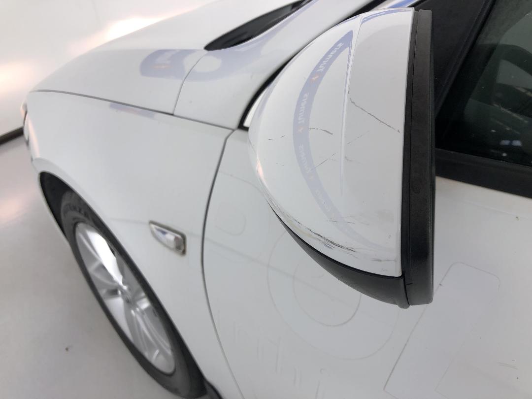 Photo '26' of Holden Commodore Photo '26' of Holden Commodore