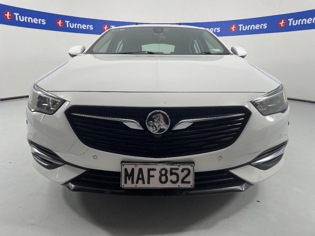 Photo '2' of Holden Commodore