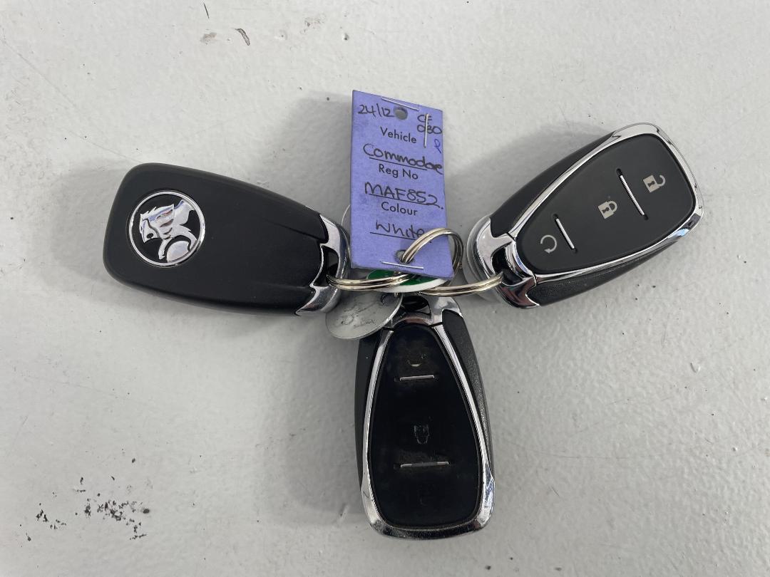 Photo '22' of Holden Commodore