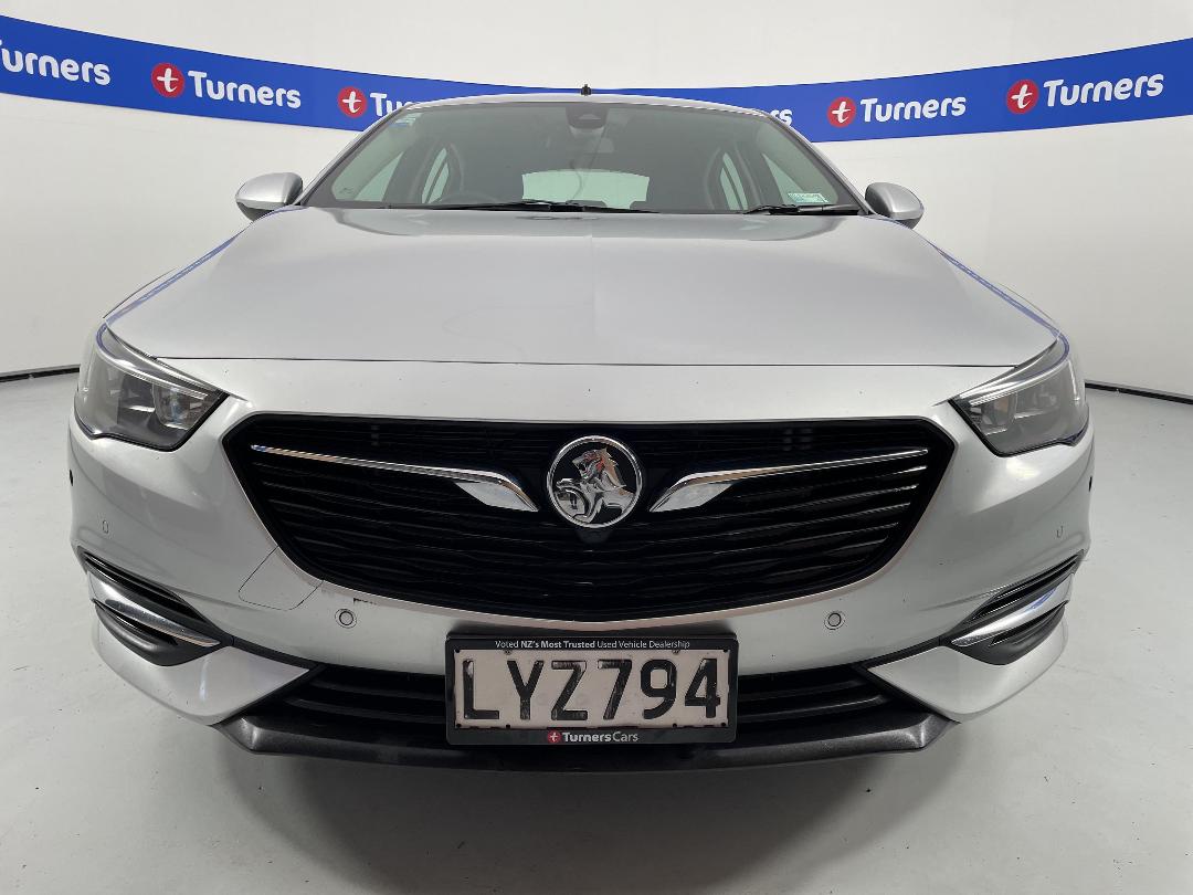 Photo '2' of Holden Commodore