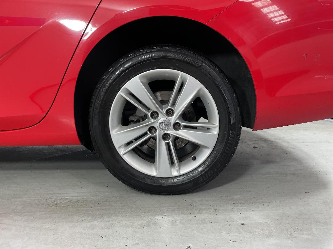 Photo '11' of Holden Commodore