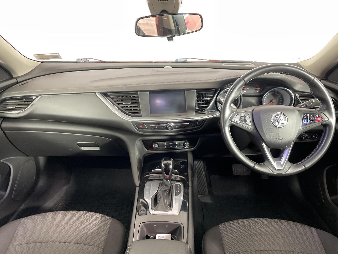 Photo '17' of Holden Commodore